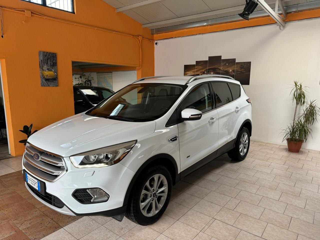 Ford Kuga 2.0 TDCI 150 CV S&S 4WD Powershift Titanium