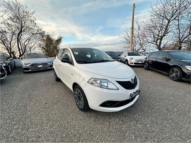 Lancia Ypsilon 1.2 69 CV 5 porte GPL Ecochic Gold