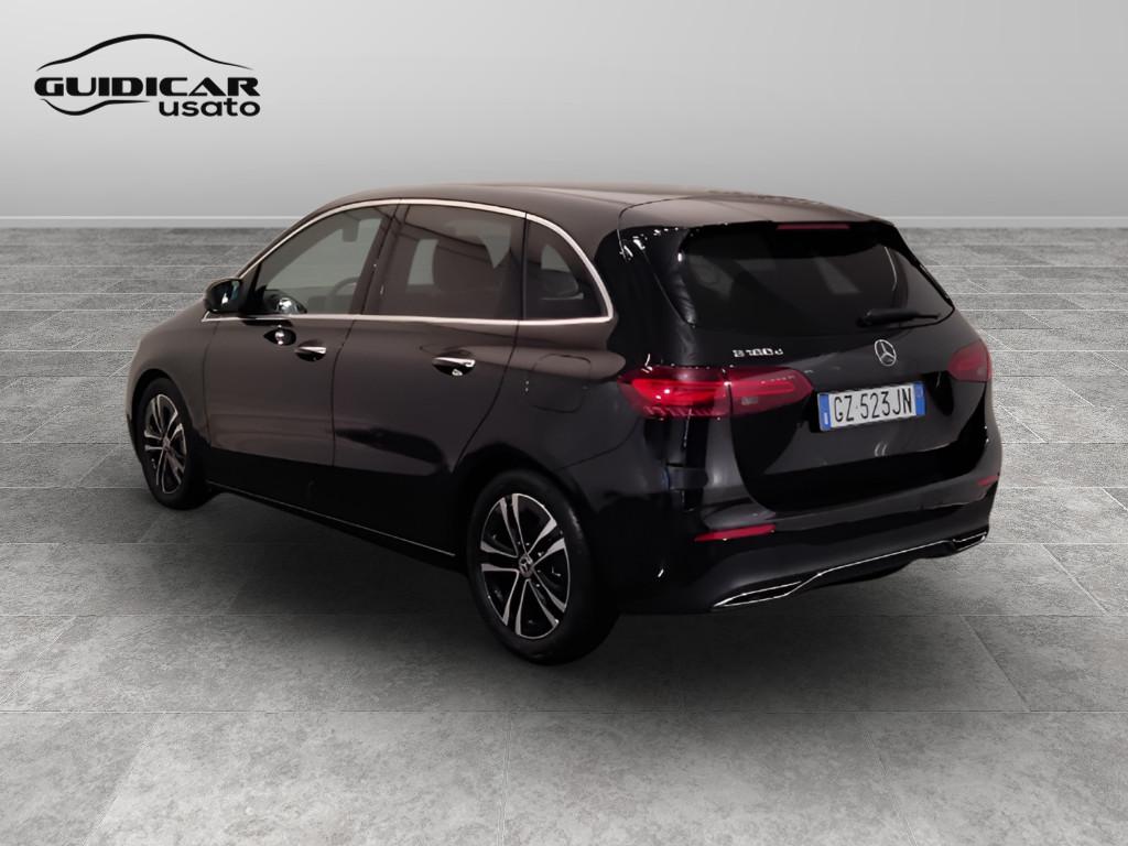 Mercedes-Benz Classe B - W247 2023 - B 180 d Street Edition auto