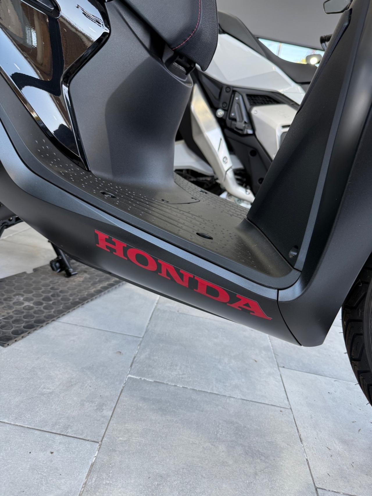 Honda SH 125 Sport NUOVO PRONTA CONSEGNA