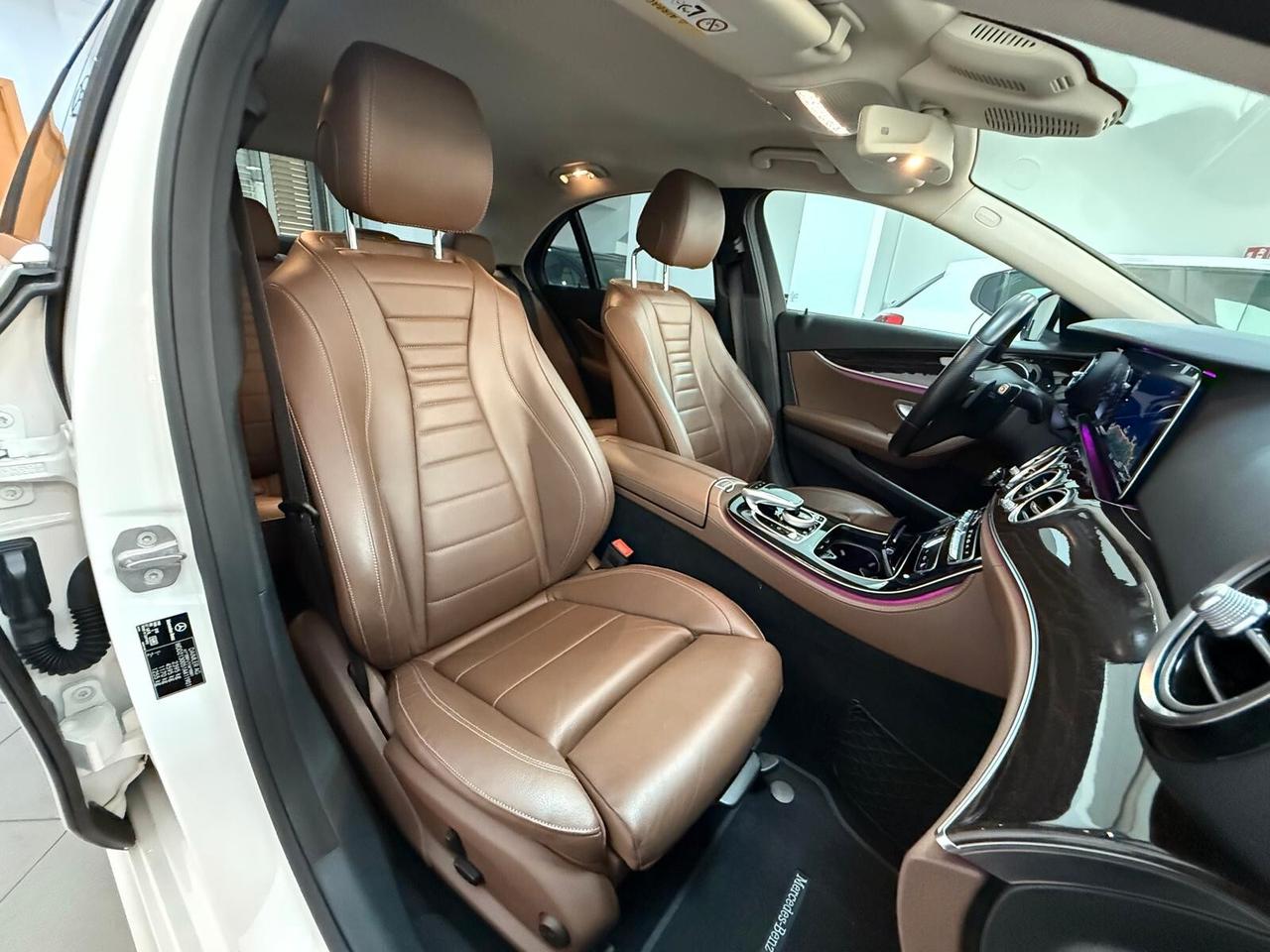 MERCEDES- BENZ KLASSE E 220 D 195 CV 4MATIC AMG PREMIUM OFFERTA