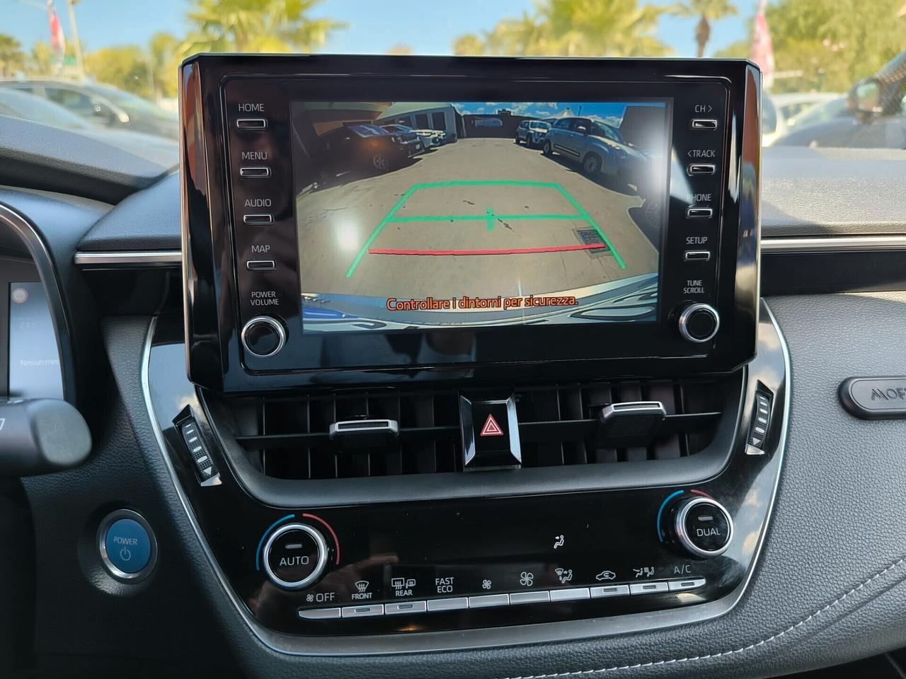 Toyota Corolla Touring Sports 1.8 Hybrid Business