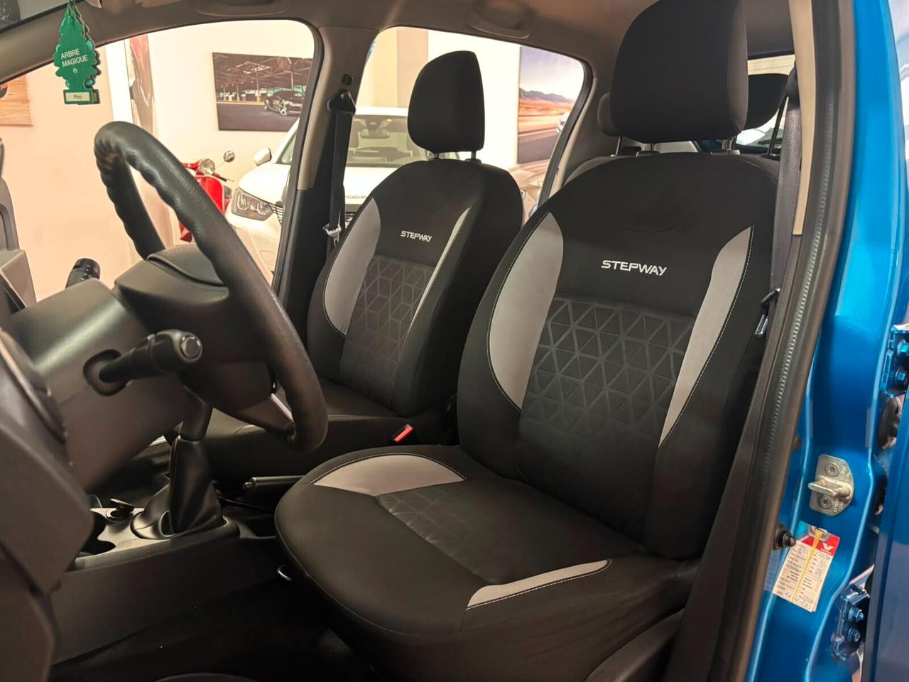 DACIA SANDERO STEPWAY 2013 BENZINA