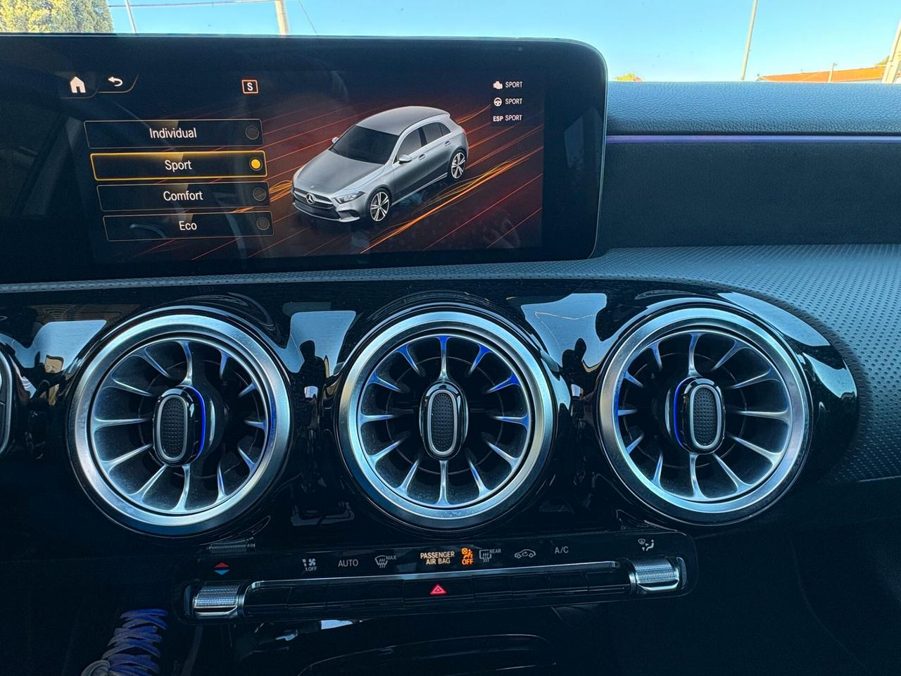 Mercedes-benz A 200 d AMG LINE