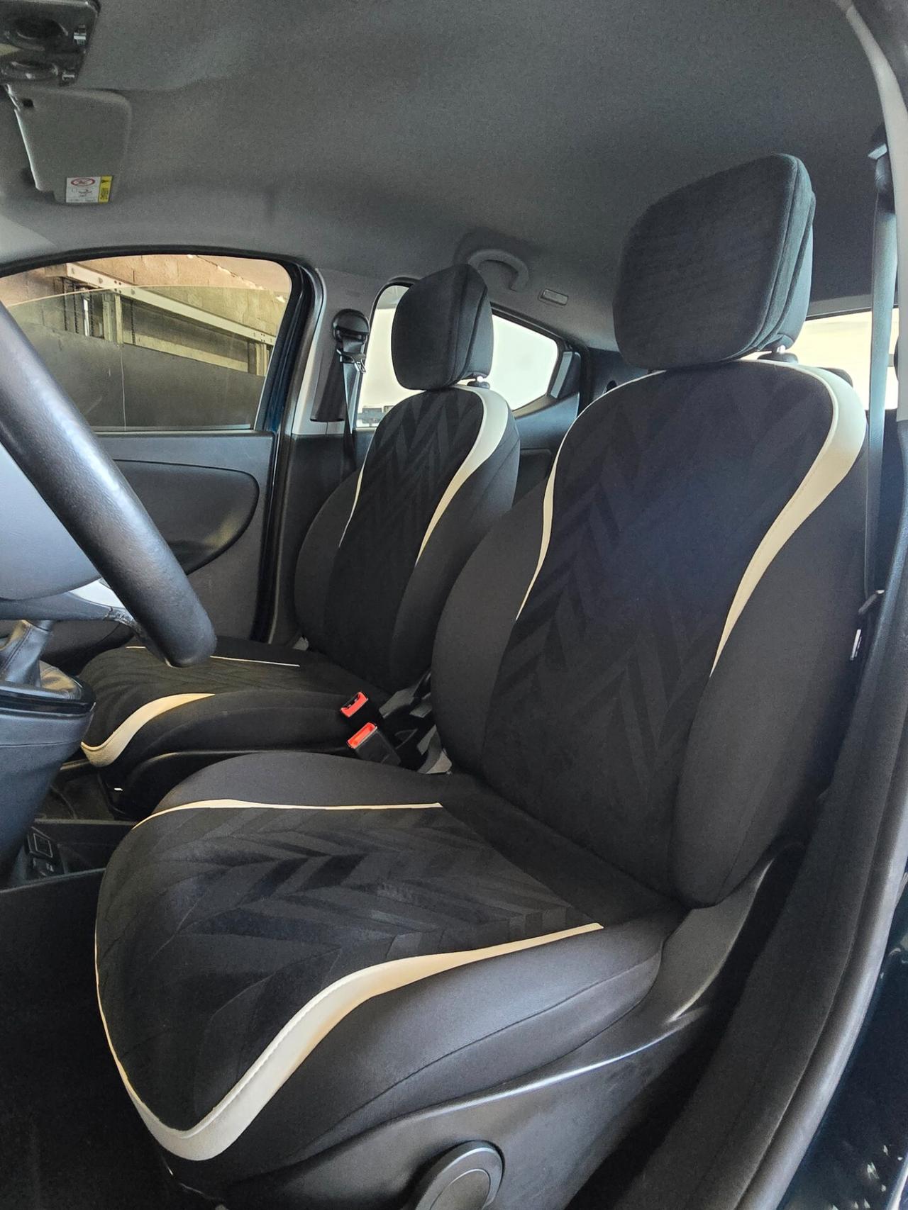 Lancia Ypsilon 1.2 69 CV 5 porte GPL Ecochic Platinum