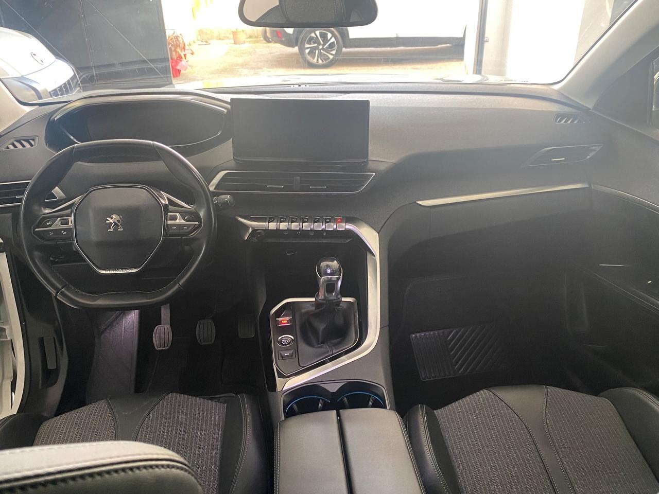 Peugeot 3008 ALLURE park