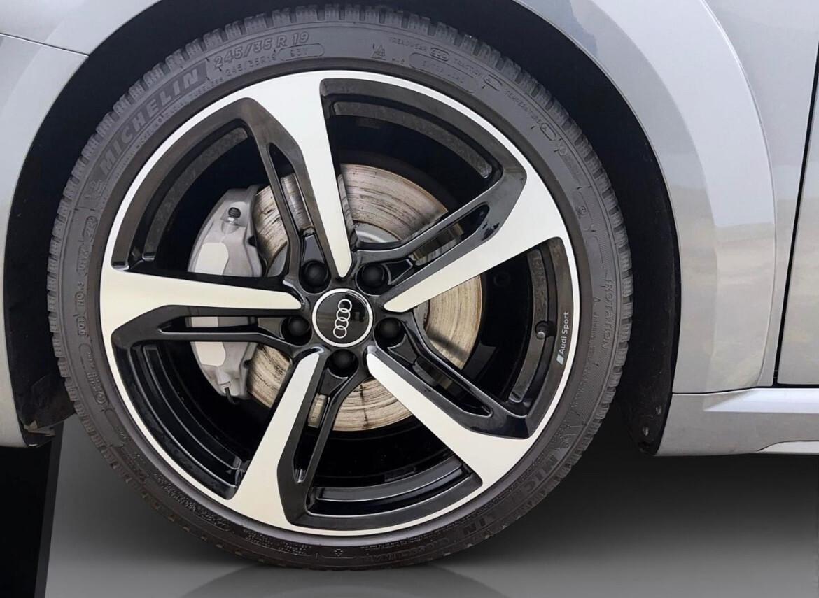 Audi TT Coupe 45 TFSI S LINE