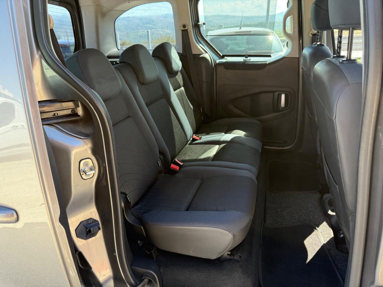 Peugeot Partner Tepee 1.6 HDi 110CV Premium