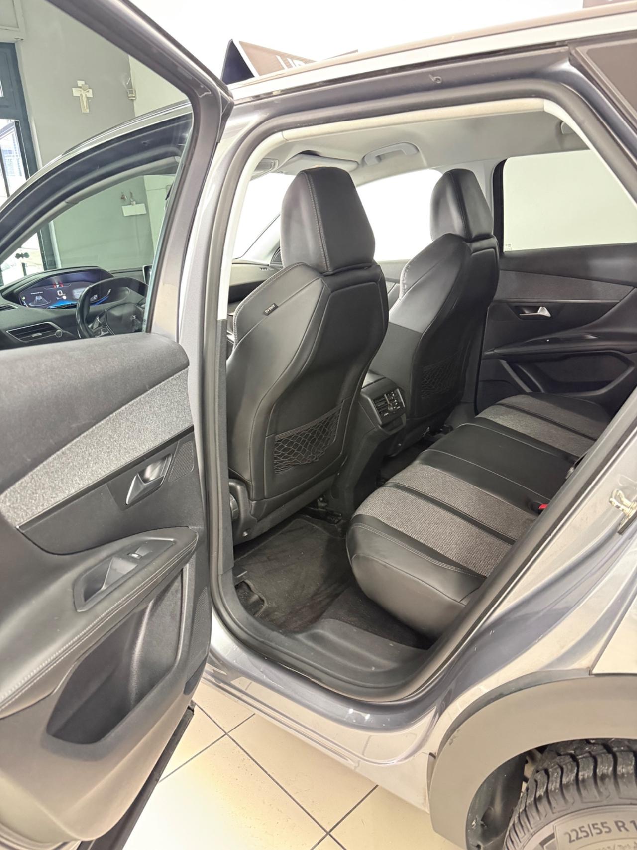 Peugeot 3008 BlueHDi 120 EAT6 S&S Allure