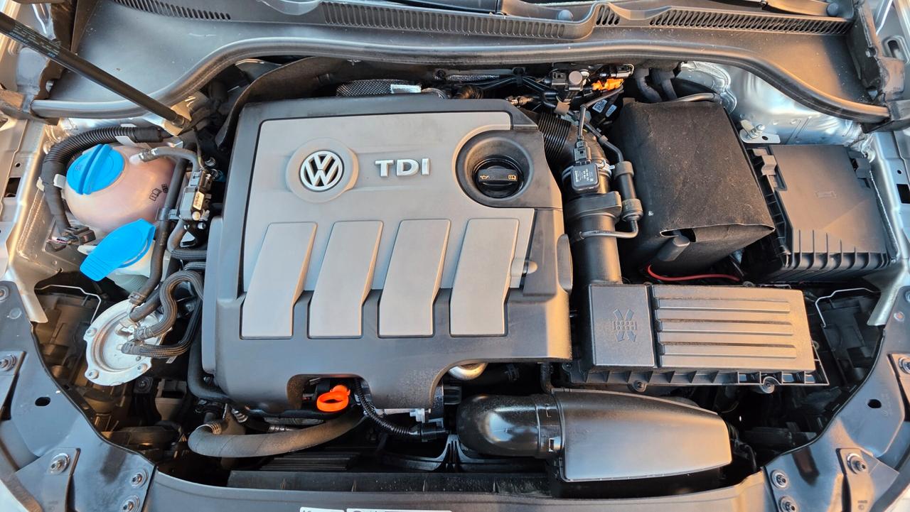 Volkswagen Golf 1.6 TDI DPF DSG 5p. Highline