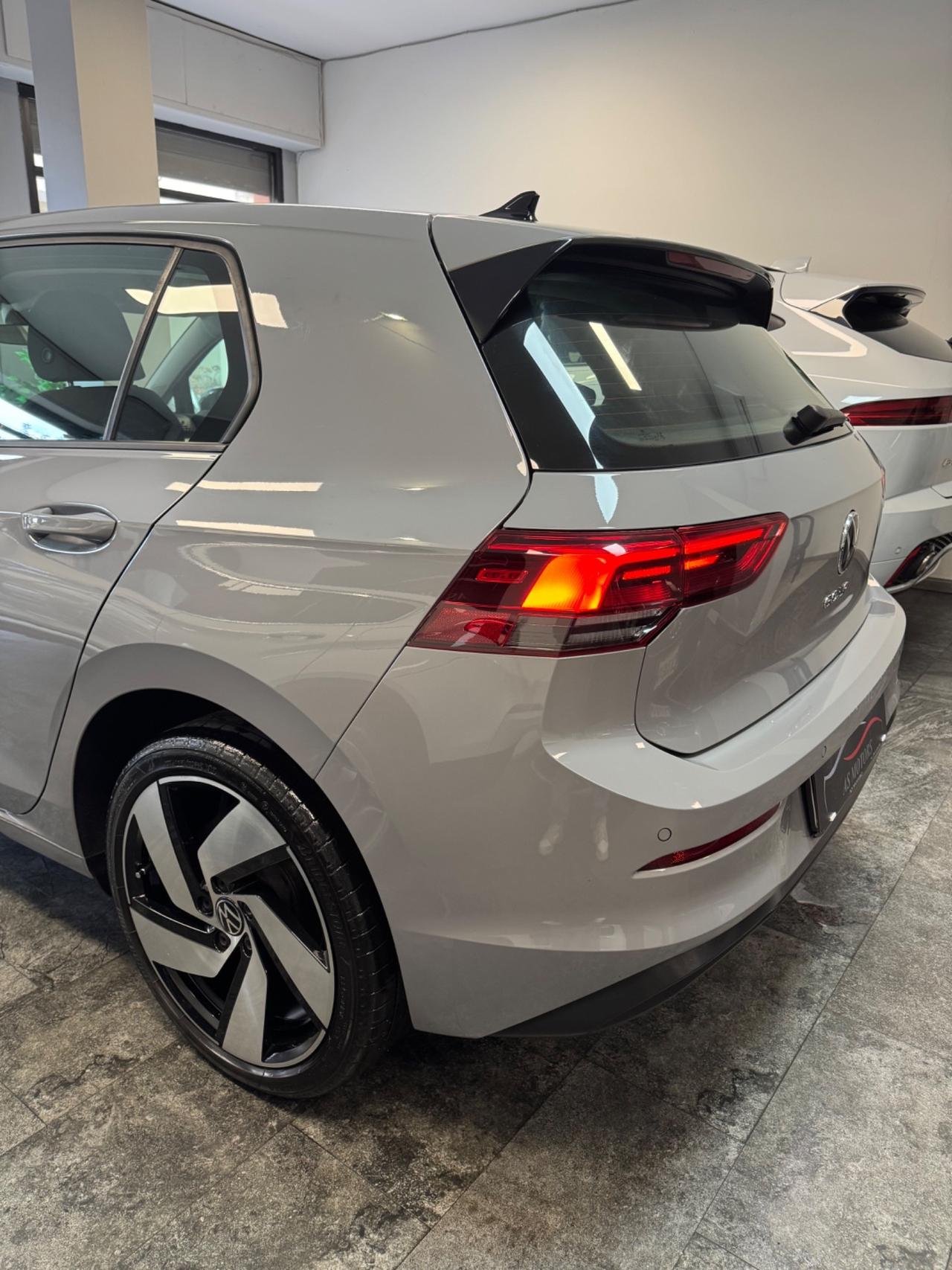 Volkswagen Golf 8 2.0 TDI 116 Cv Style