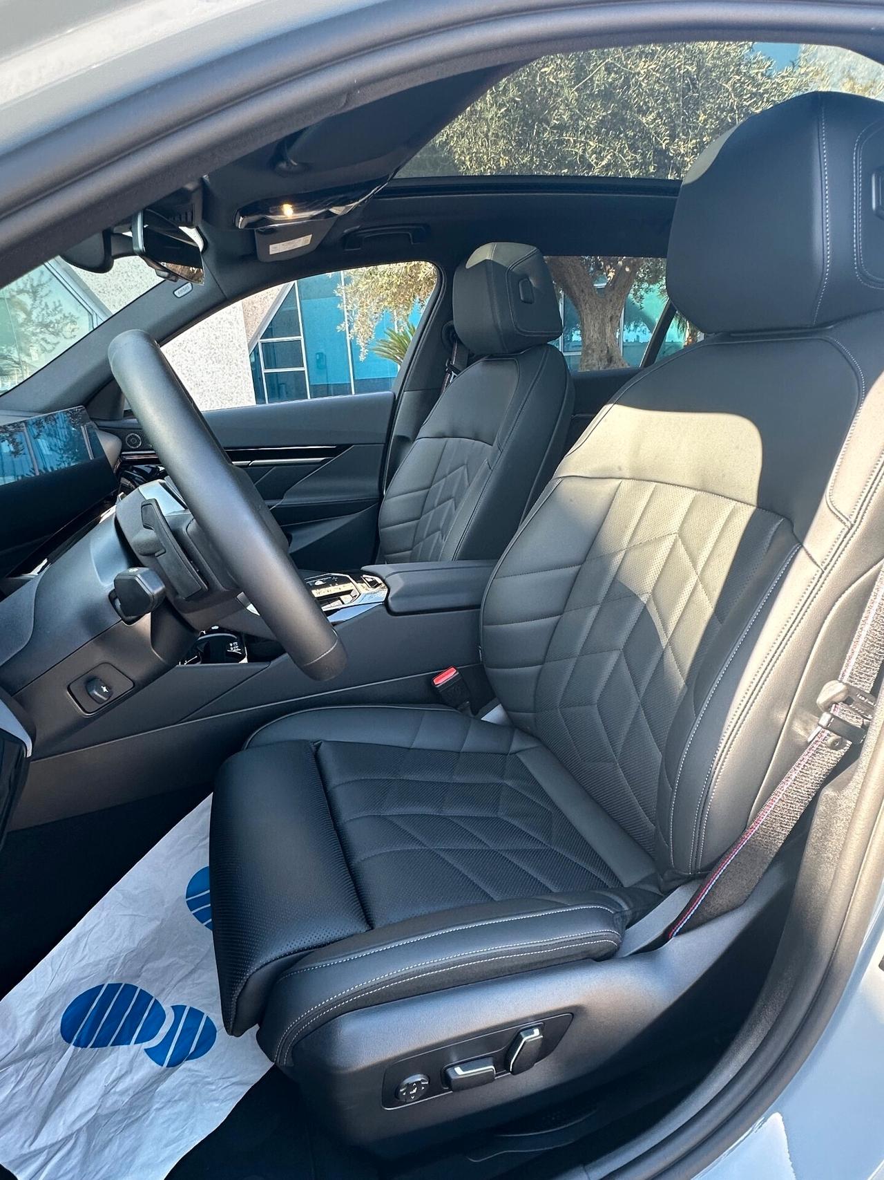 Bmw 540 48V xDrive Touring Msport Pro possibilità noleggio no scoring
