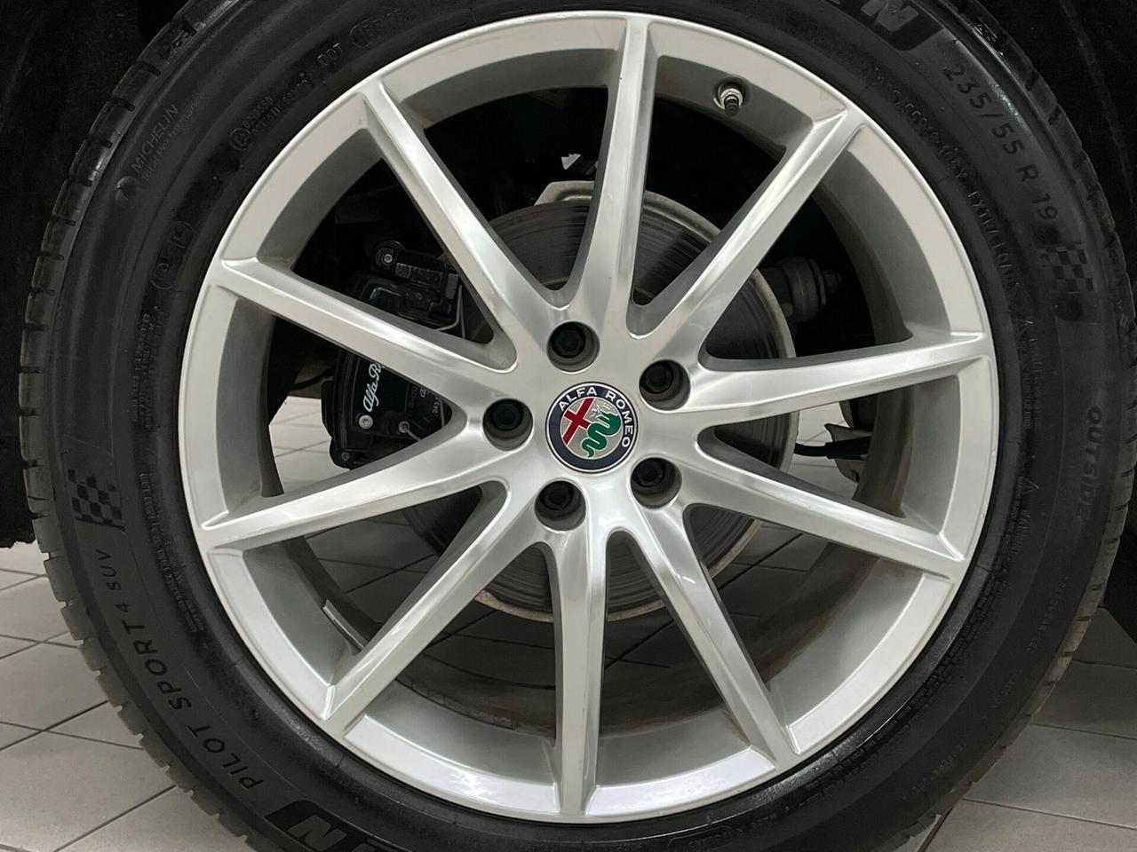 Alfa Romeo Stelvio 2.2 TD 190 CV EXECUTIVE PELLE TOTALE CERCHI 19" SOLO 20000 KM