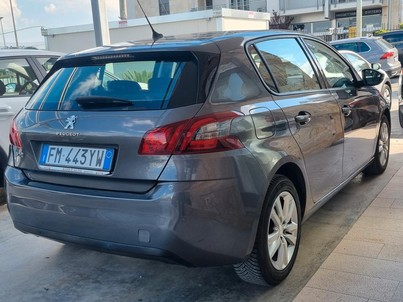 Peugeot 308 BlueHDi 120 S&S EAT6 Business