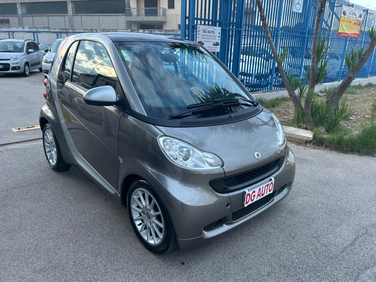 Smart ForTwo 1000 benzina 71 cv 2010