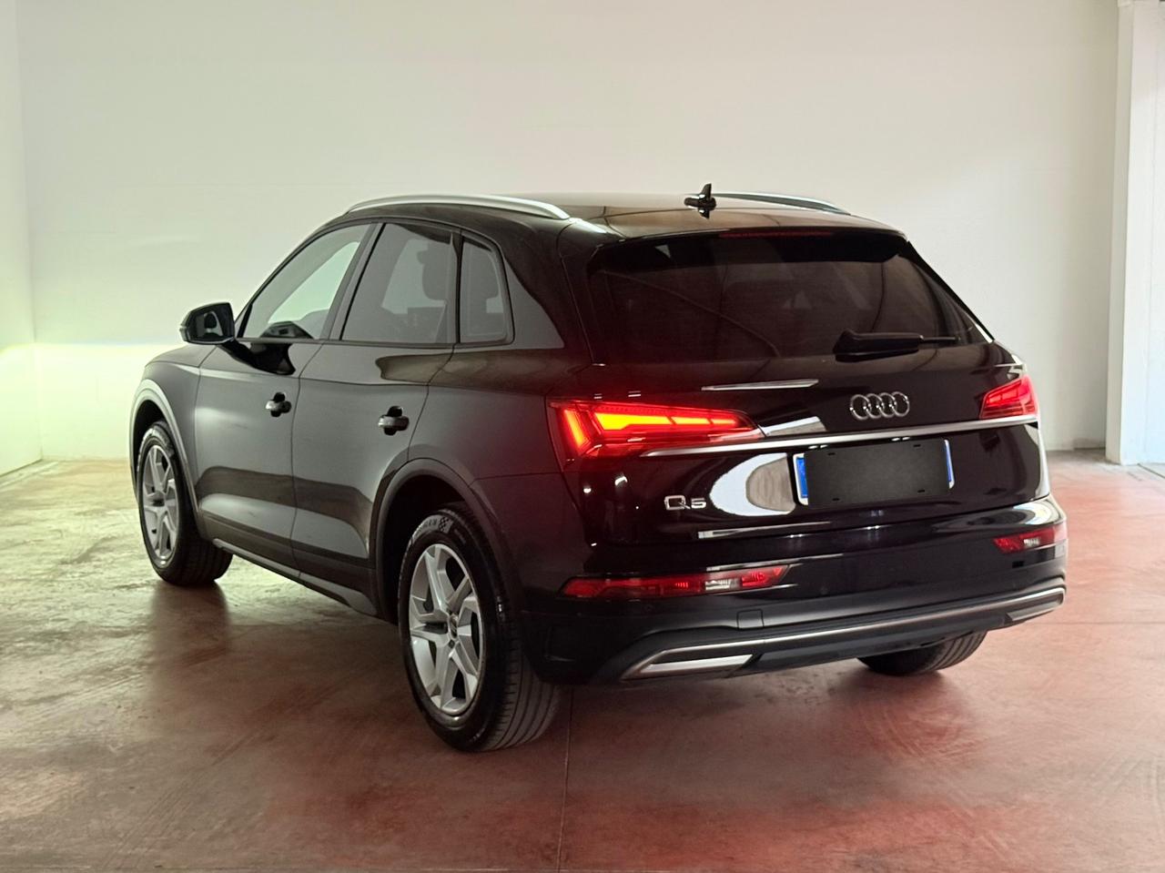 Audi Q5 35 TDI S tronic Business
