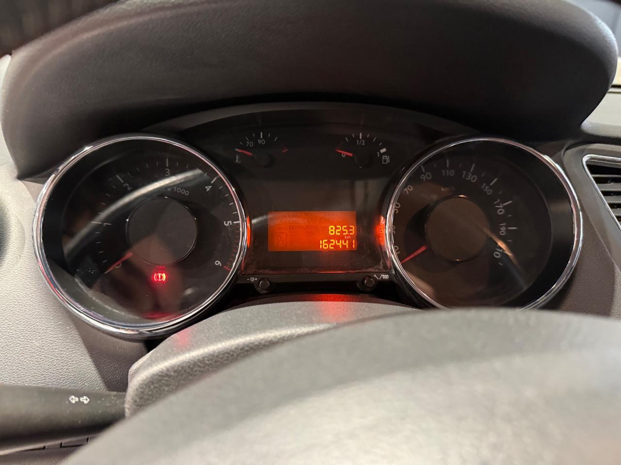 Peugeot 5008 2.0 HDi 150CV Tecno