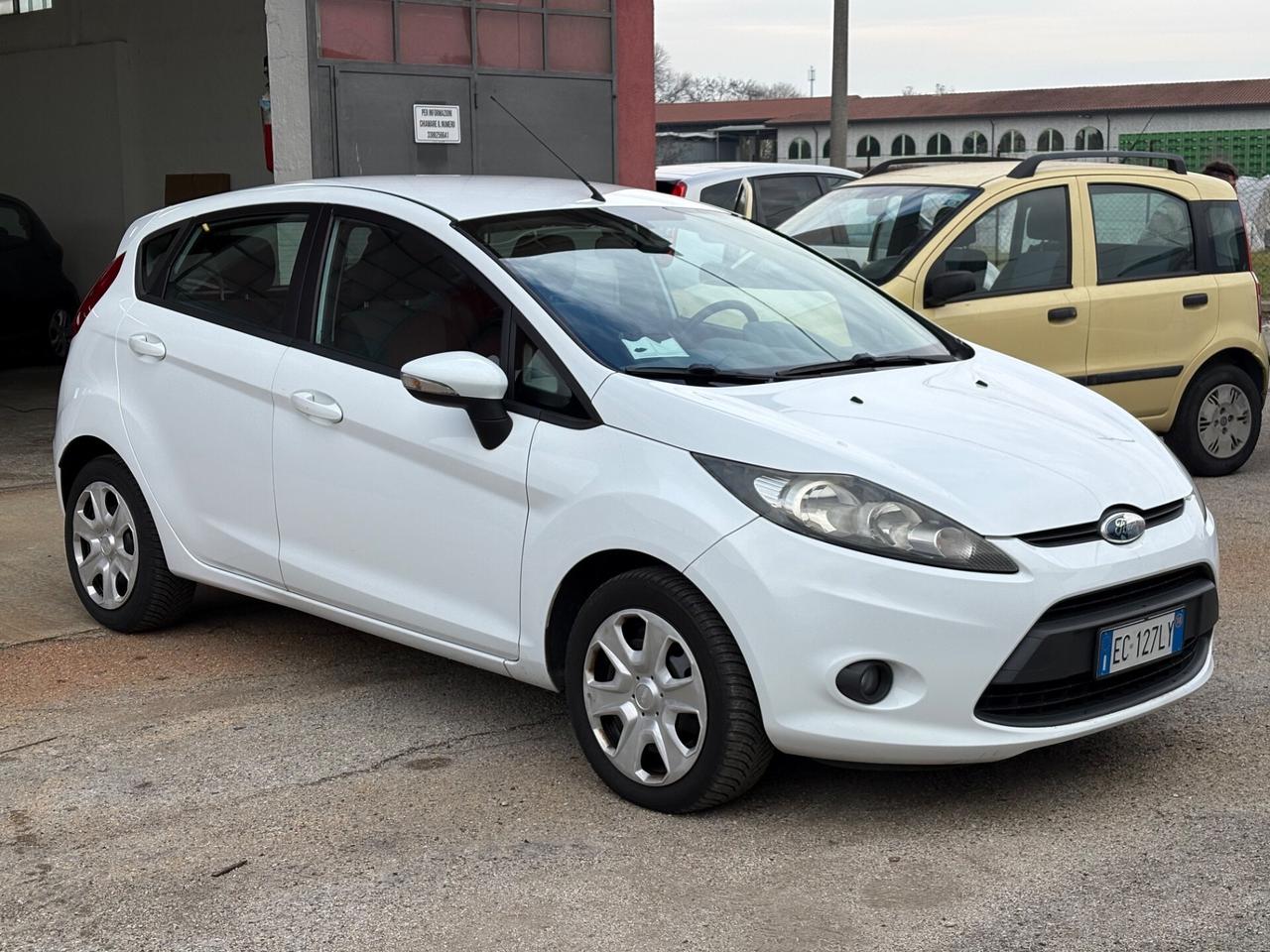 Ford Fiesta 1.4 5 porte Bz.- GPL Titanium