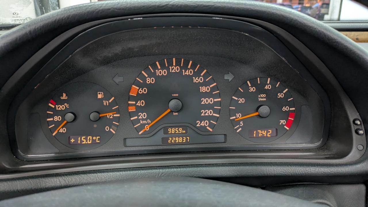 MERCEDES CLK CABRIO 200 136CV 1999