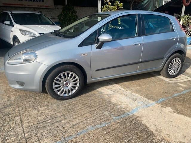 Fiat Grande Punto Grande Punto 1.3 MJT 75 CV 5 porte Dynamic