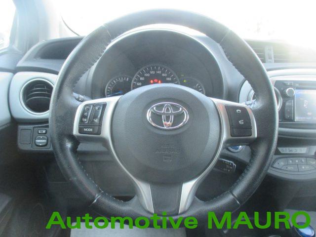 TOYOTA Yaris 1.5 Hybrid 5 porte Lounge - NEOPATENTATI