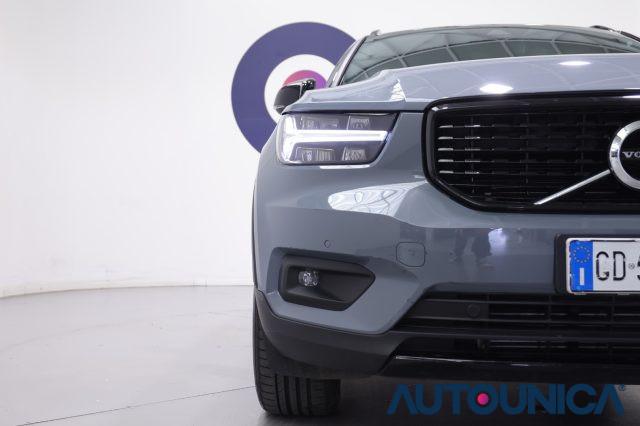 VOLVO XC40 T5 RECHARGE PLUG-IN HYBRID R-DESIGN