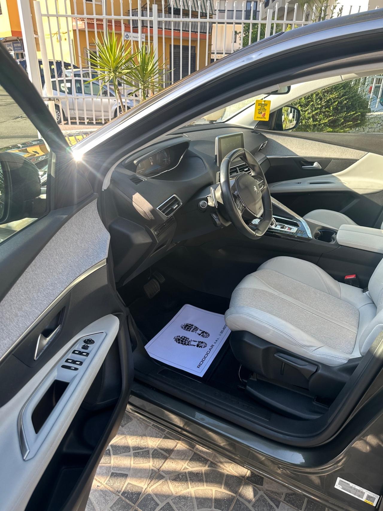Peugeot 3008 BlueHDi 130 S&S Allure