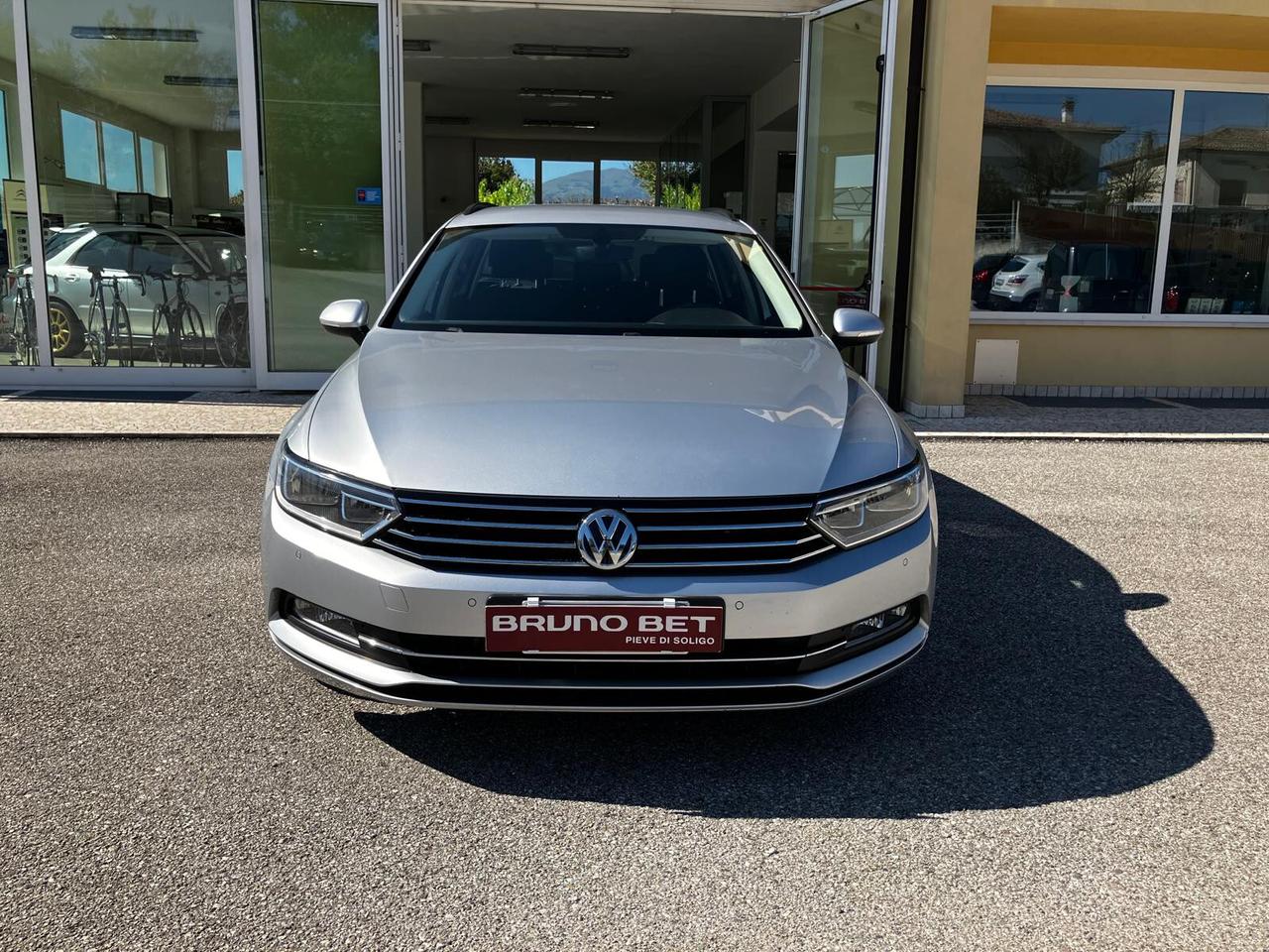 VOLKSWAGEN PASSAT variant 2.0 TDI DSG Business APP/MIRROR LINK