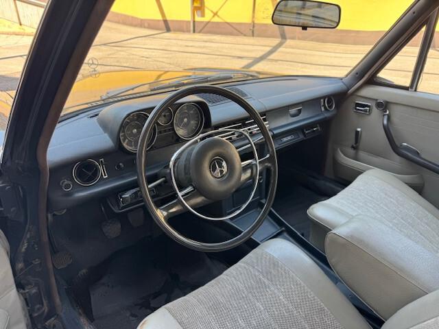 Mercedes 200/8 Prima Serie '68 BENZ