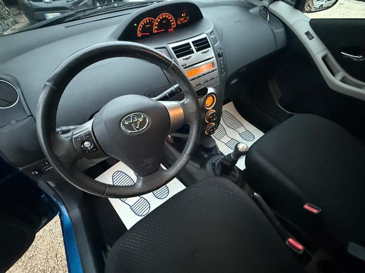 Toyota Yaris 1.3 5 porte Sol