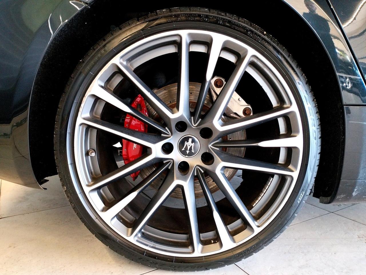 Maserati Ghibli V8 580 CV Trofeo - DANNI DI CARROZZERIA