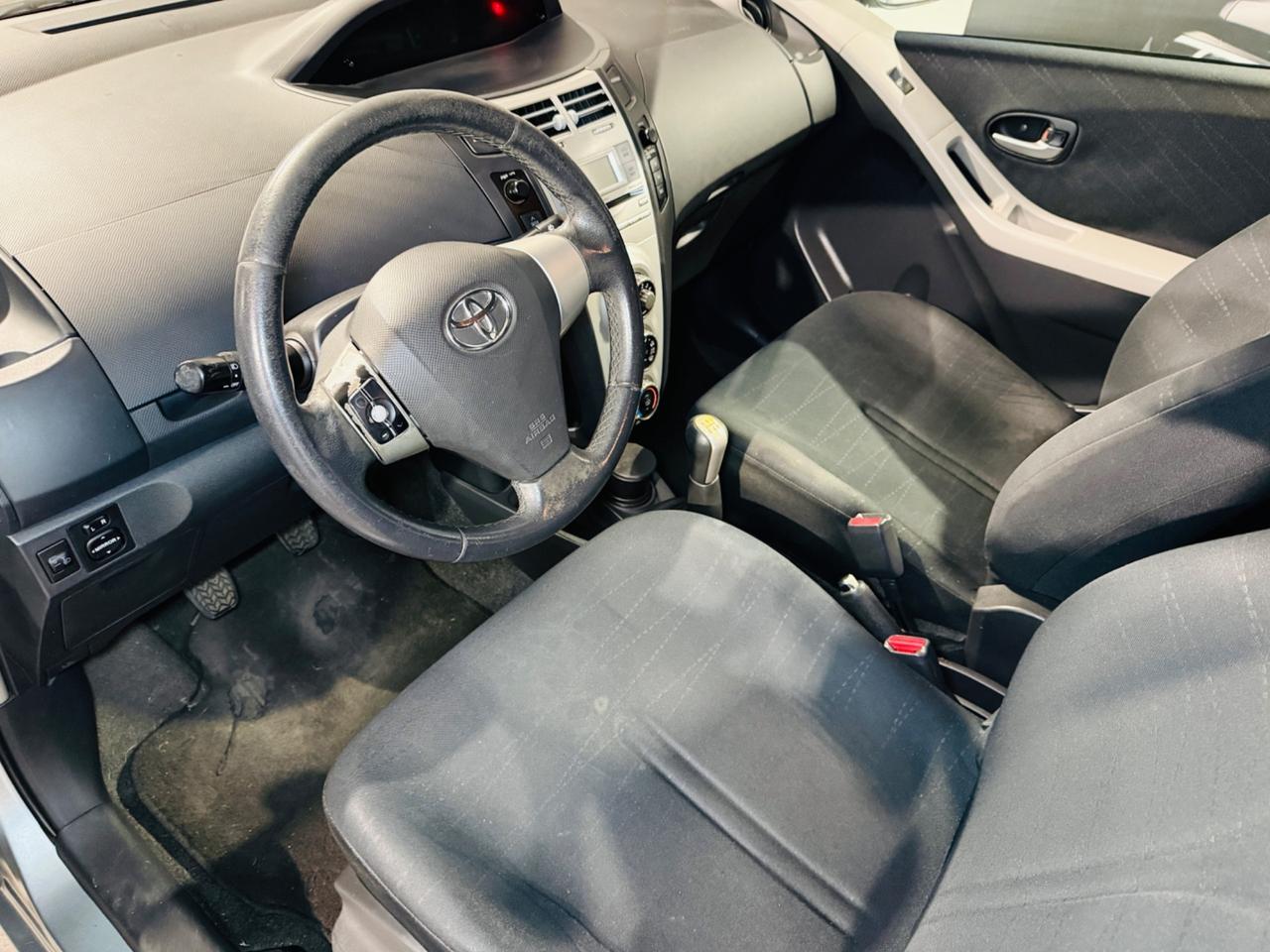 Toyota YARIS 1.3 82 CV*NEOPATENTATI*