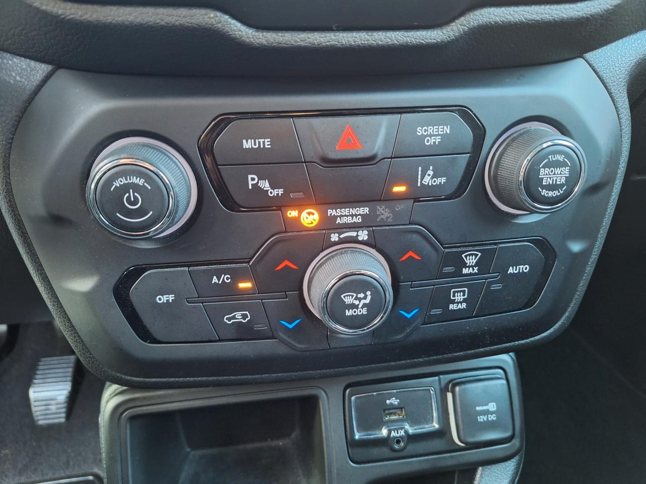 Jeep Renegade 1.6 Mjt 120 CV Longitude X NEOPATENTATI IVA ESPOSTA UNICO PROPRIETARIO