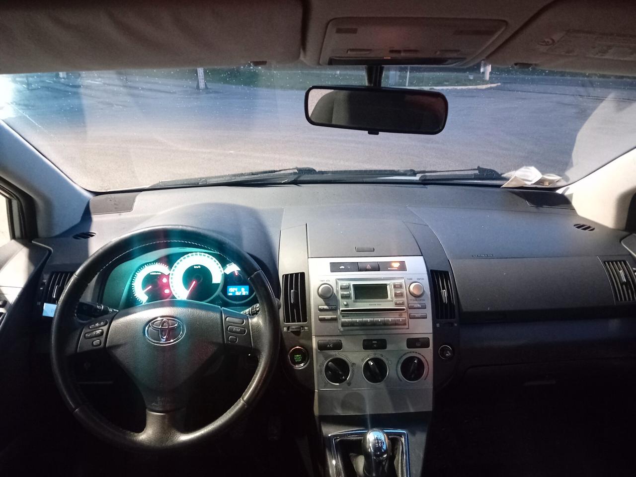 Toyota Corolla Verso 2.2 16V D-4D Sol