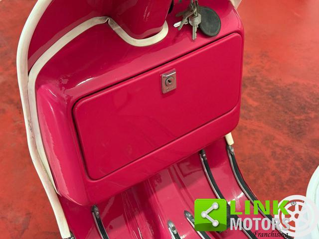 PIAGGIO Vespa 50 Special 4 marce " BARBIE STYLE "