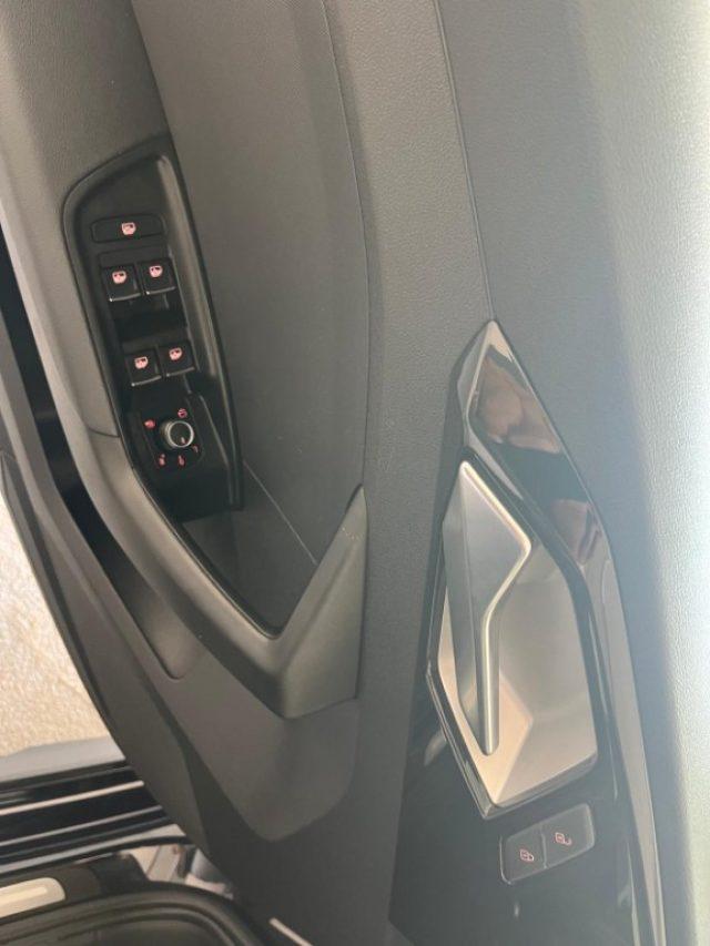 AUDI A1 citycarver 30 TFSI