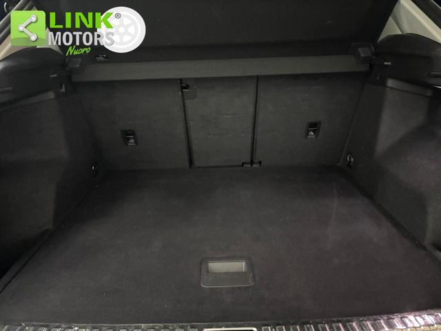 AUDI Q3 35 TDI Business Advanced