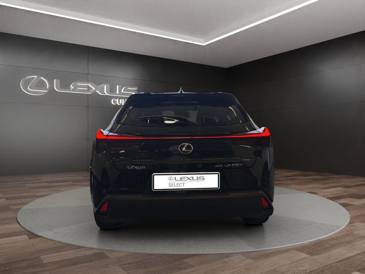 Lexus UX 250h 2.0 Luxury 4wd cvt