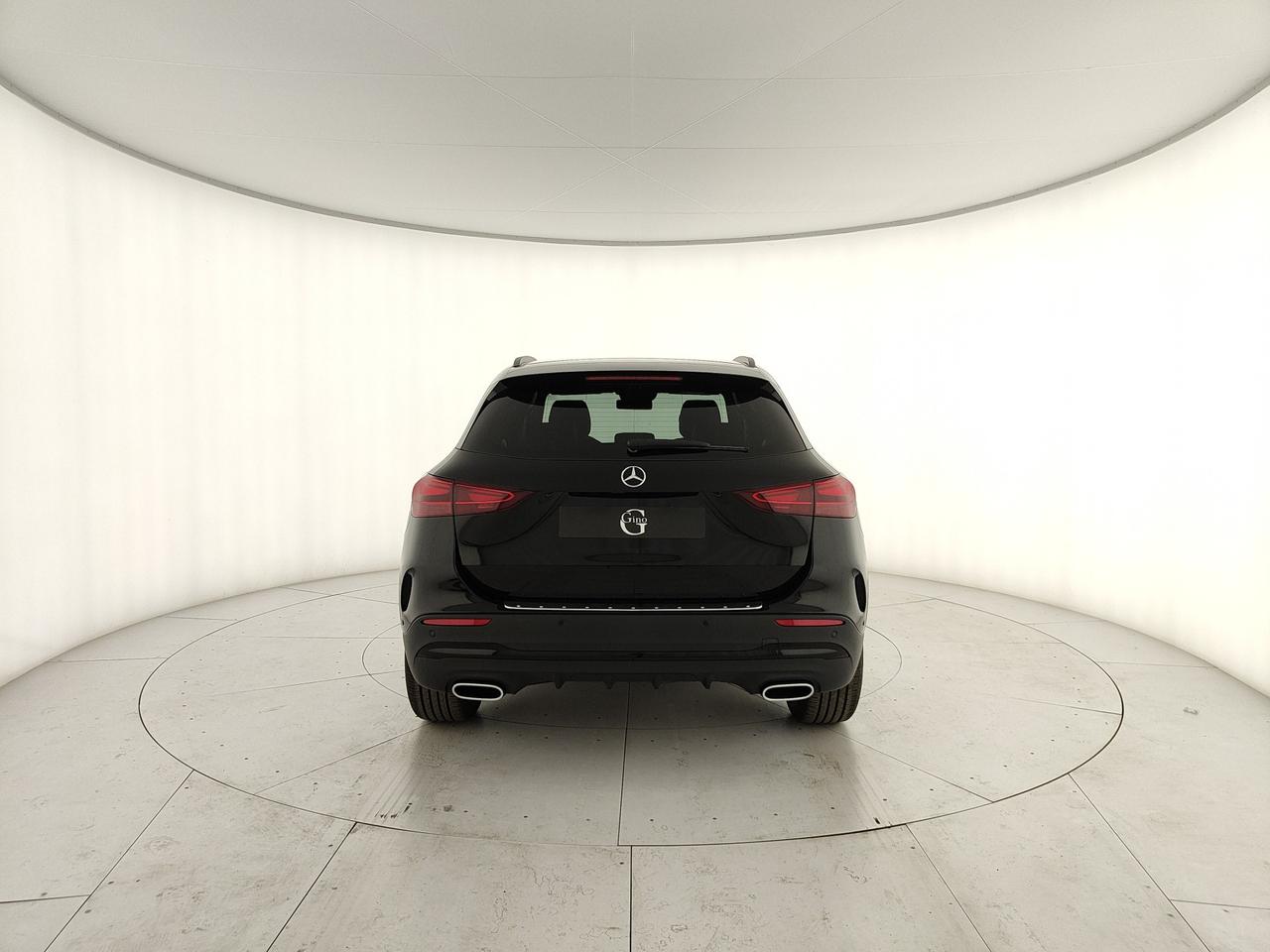 Mercedes-Benz GLA 180 d