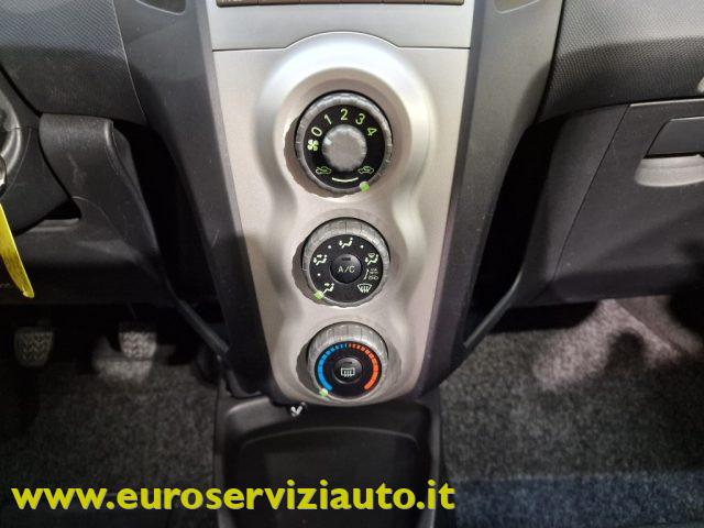 TOYOTA Yaris 1.3 5 porte Sol