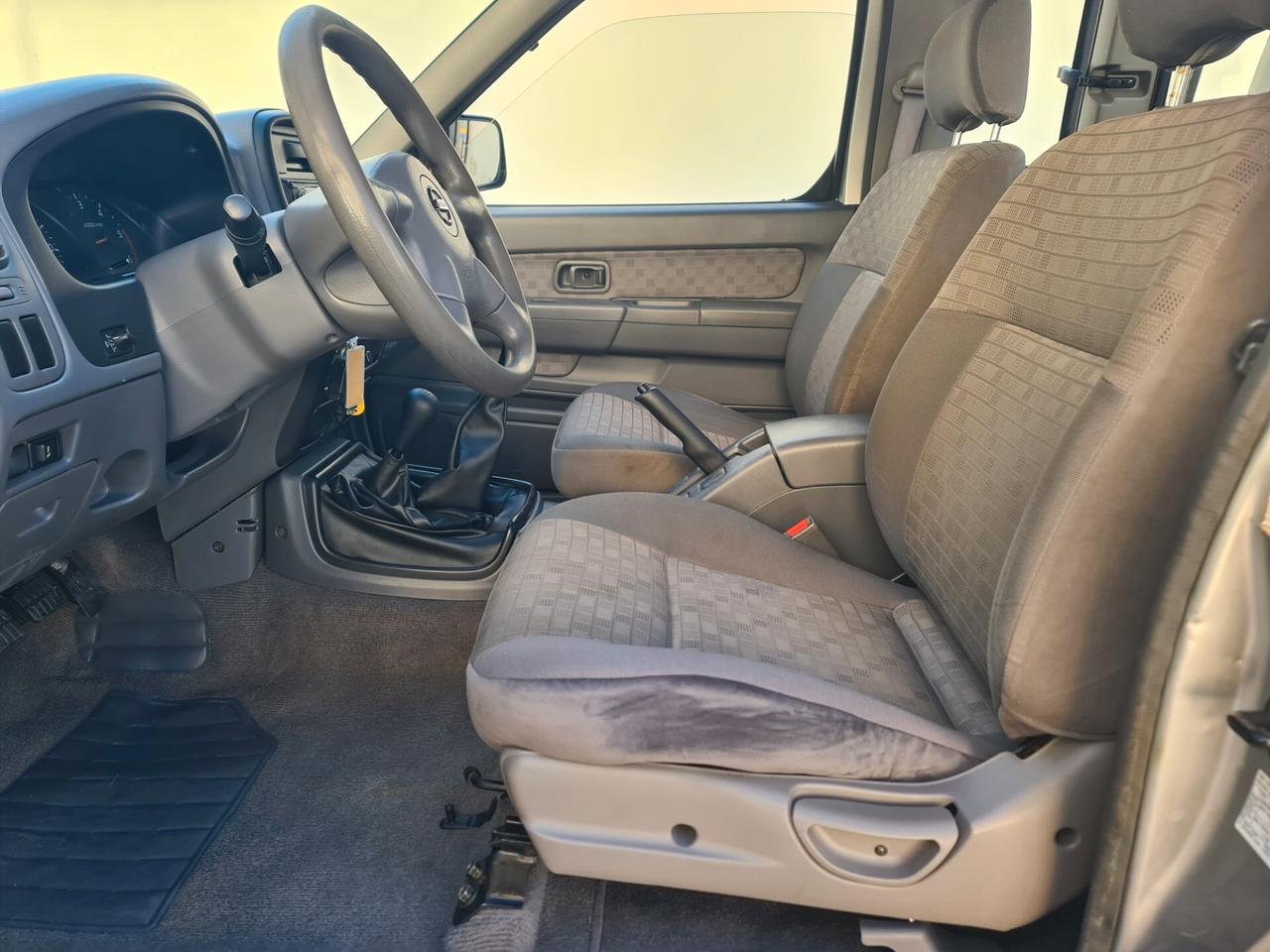 Nissan Navara 4x4 2.5 TD King Cab
