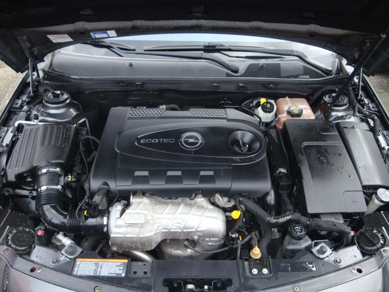 Opel Insignia 2.0 CDTI 160CV 4 porte Cosmo carrozzeria con piccoli danni