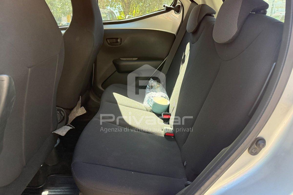 TOYOTA Aygo 1.0 VVT-i 69 CV 5 porte x-business