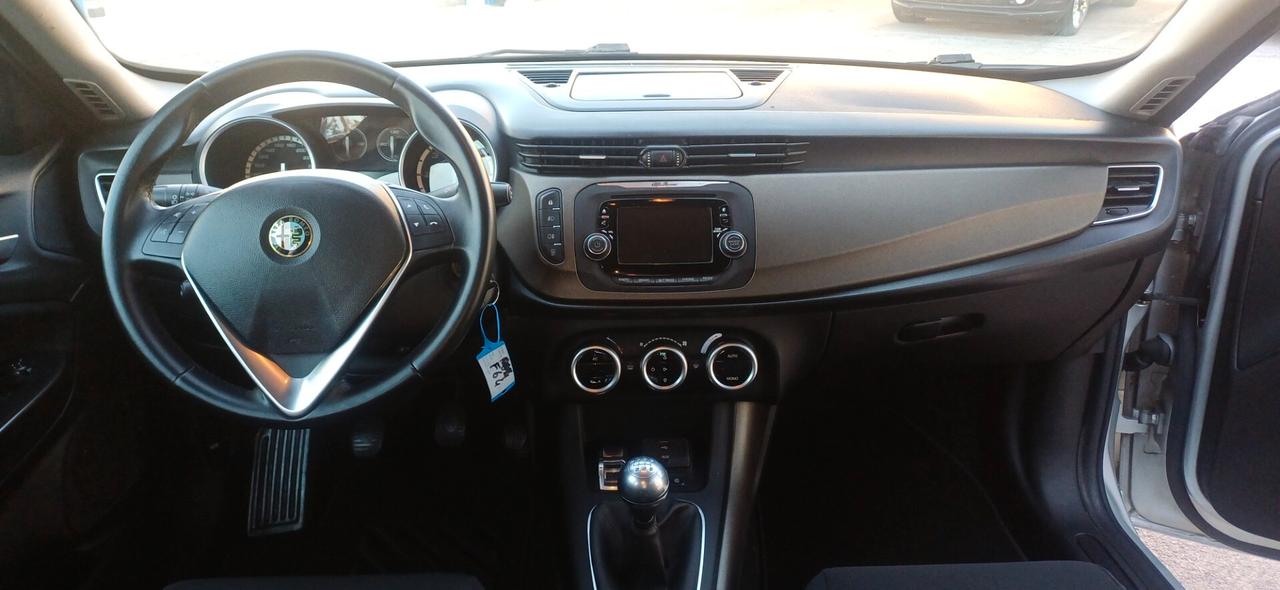 Alfa Romeo Giulietta 1.6 JTDm-2 105 CV Exclusive