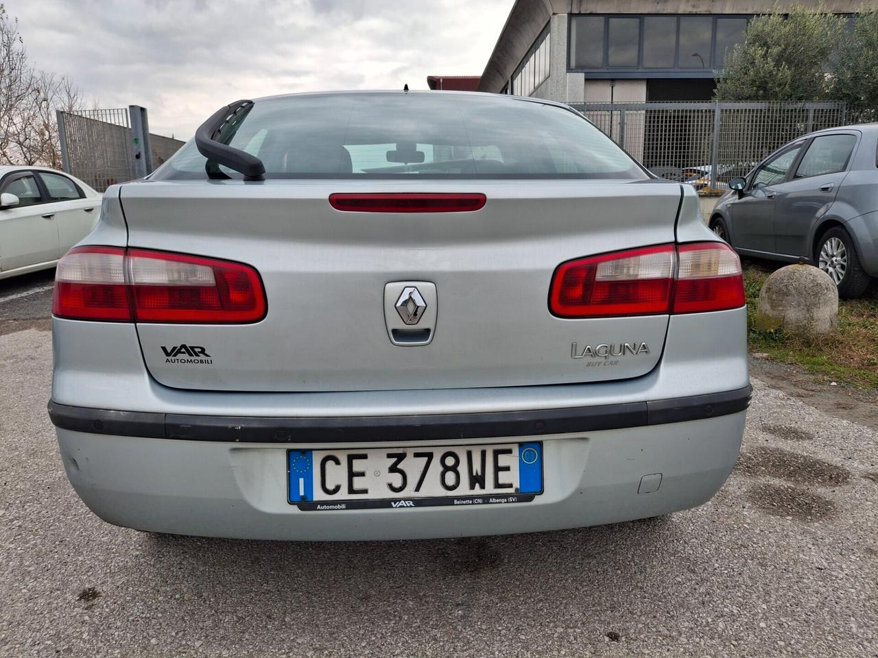 Renault Laguna 1.9 dCi/120CV.--