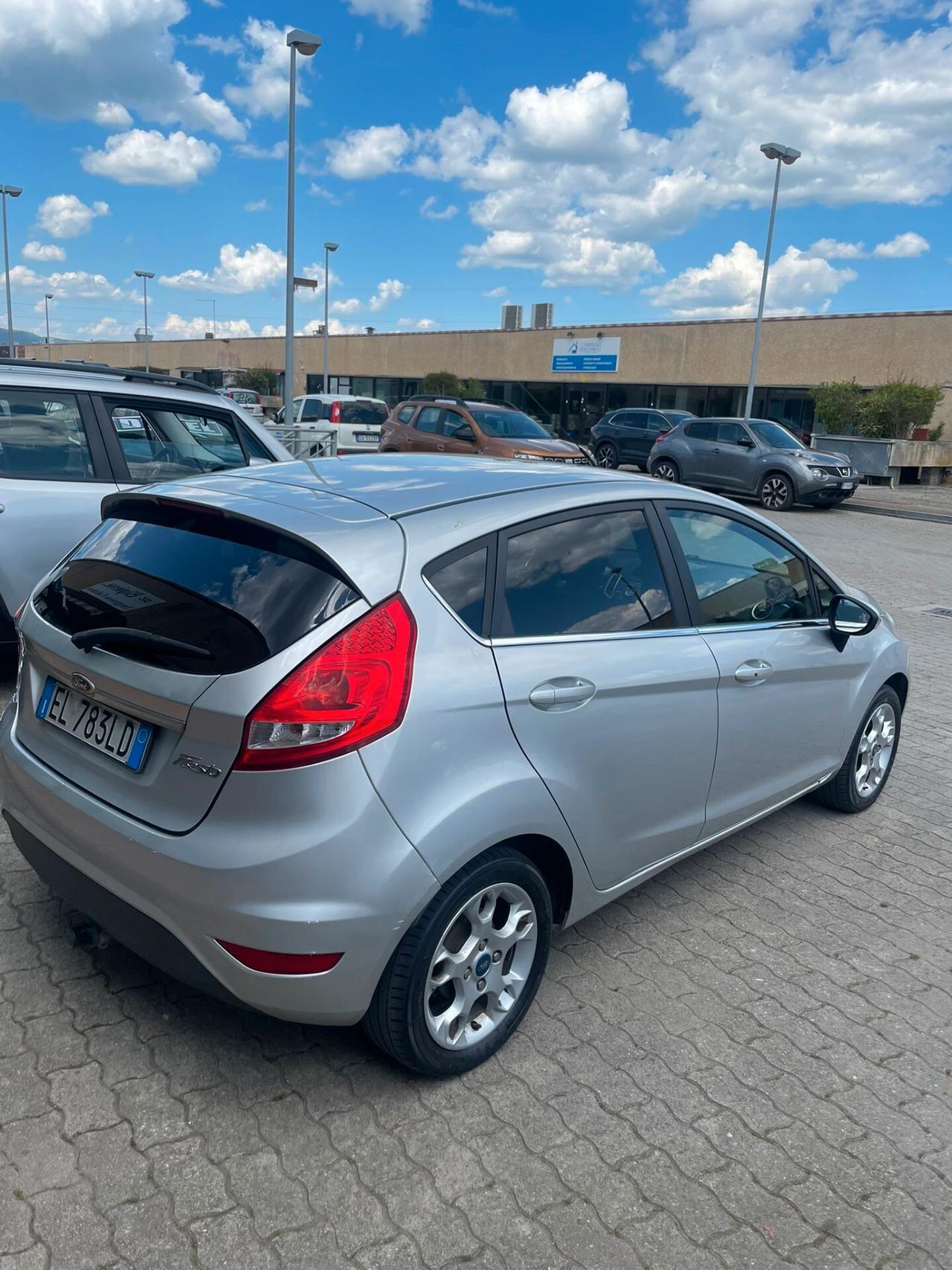 Ford Fiesta 1.4 TDCi 70CV 5 porte Titanium