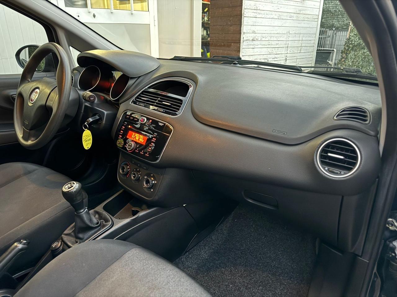 Fiat Punto 1.3 MJT II S&S 95 CV Street garanzia12