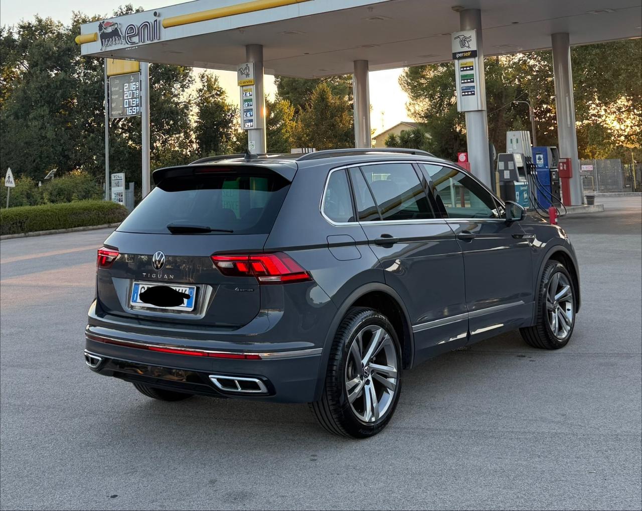 Volkswagen Tiguan 2.0 TDI 150 CV DSG 4MOTION R-Line