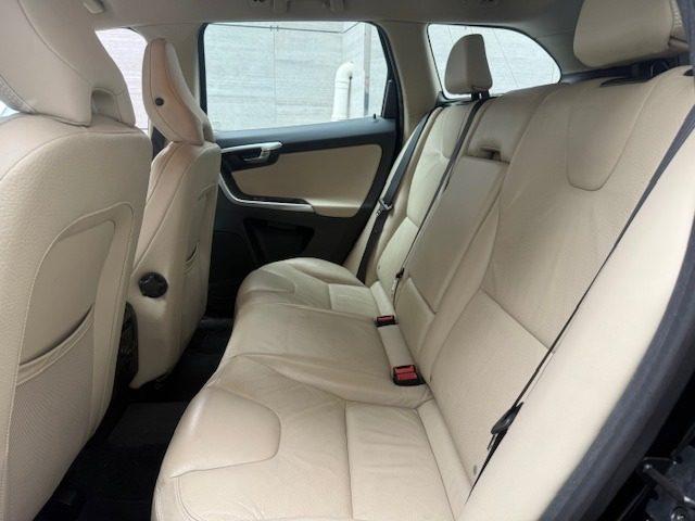 VOLVO XC60 D3 AWD Geartronic Momentum
