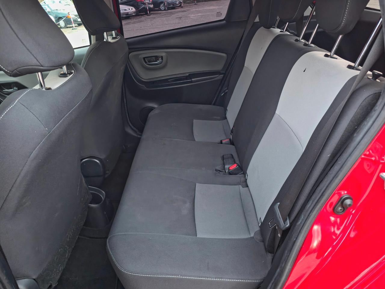 Toyota Yaris 1.5 Hybrid 5 porte Business 2017-E6B Automatico